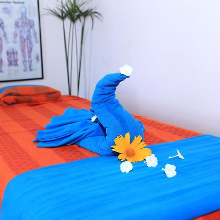 Topaz Beach Hotel Negombo Dış mekan fotoğraf